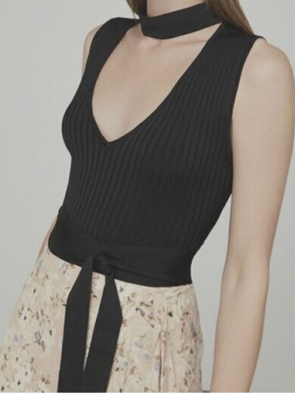 BCBGMAXAZRIA Black Ribbed Knit Sleeveless Wrap Crop Top • XXS
